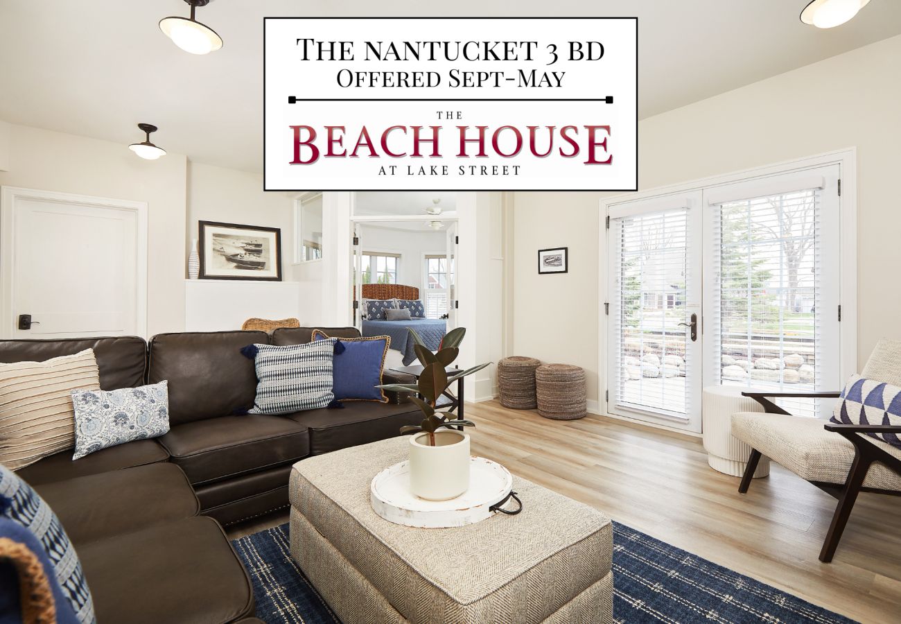 Townhouse in Holland - Luxury 3BR Retreat Sleeps 10 | Pool, Hot Tub, Free Golf, Near Lake MI