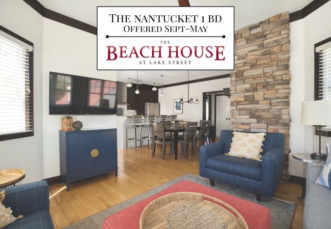 Townhouse in Holland - 1 BR Suite | Pool, Hot Tub, Golf Club, Near Lake MI