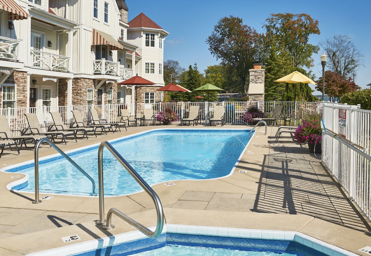 Townhouse in Holland - Nantucket 1 Bdrm 10 min to Downtown Holland & Hope